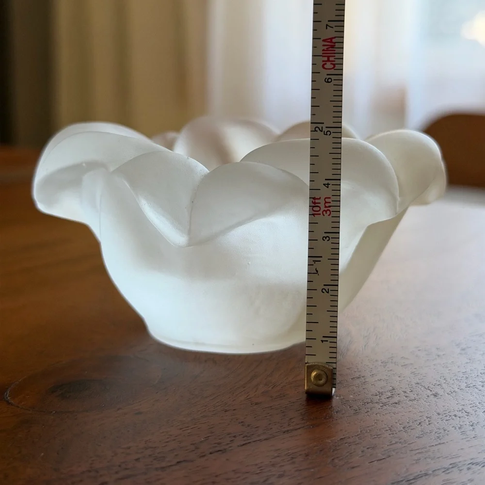 Illusions Frosted Glass Flower Candle Holder – Made in Italy 🇮🇹